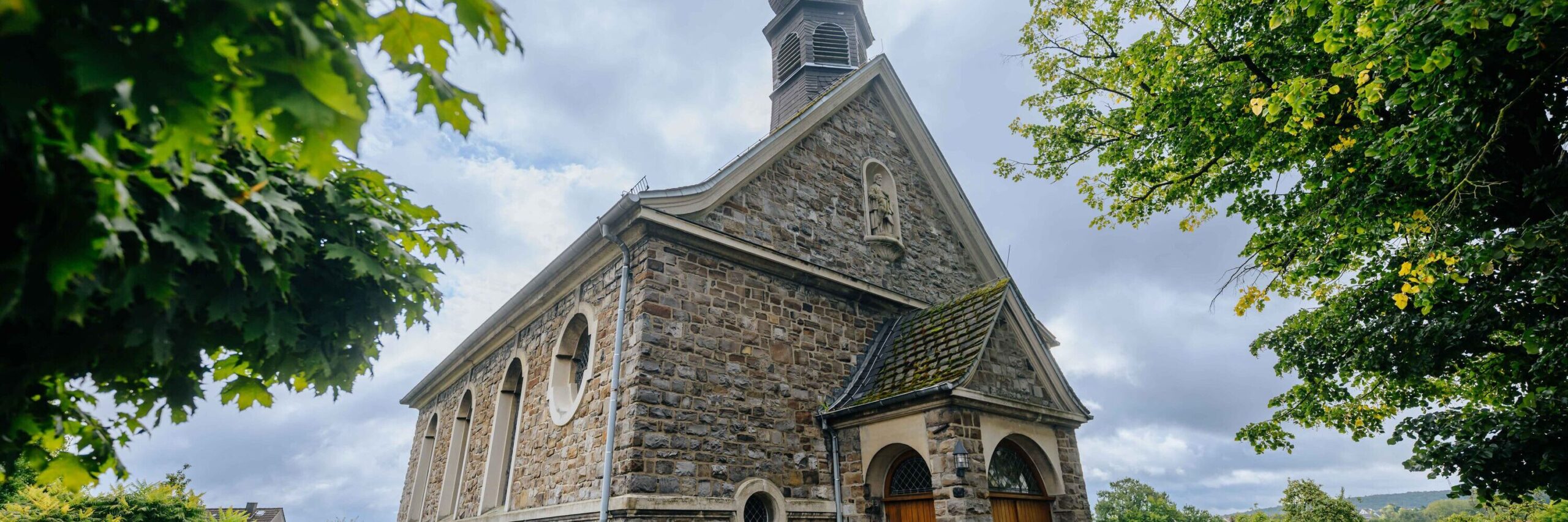 St. Isidor Außen
